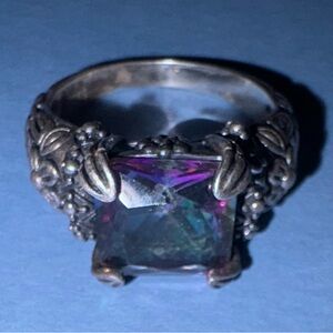 listing-status-banner